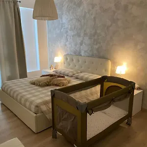 & Cozy Venice
