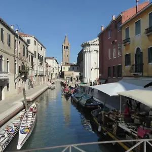 Sestiere Dorsoduro Venezia, A Due Passi Dal Ponte Dei Pugni Venice